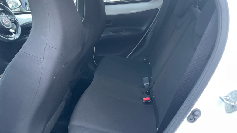 Toyota Aygo X 1.0 VVT-i Edge 5dr Auto Petrol Hatchback